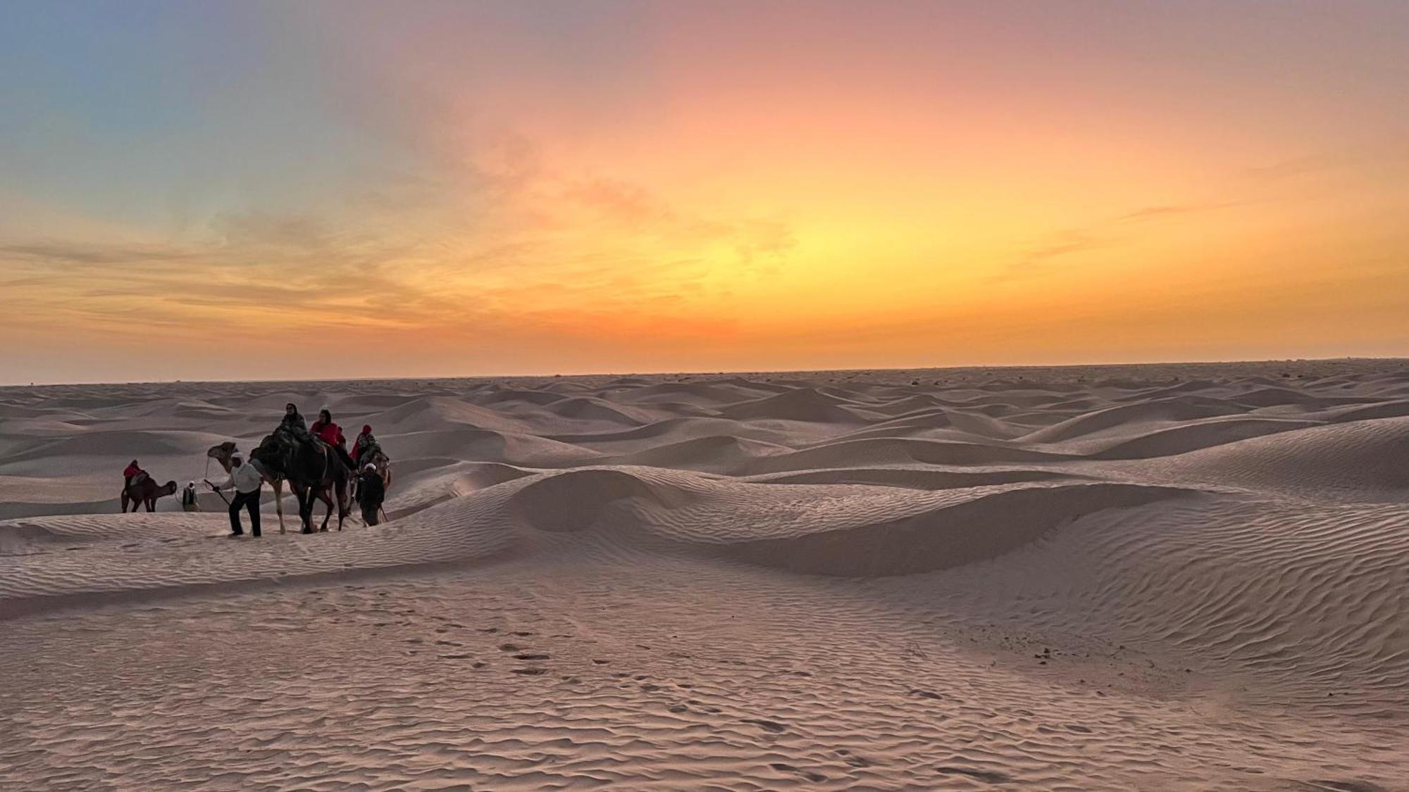 Luxury Camp Dunes Insolites Sabria Exterior photo